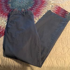 Eddie Bauer Men’s Relaxed Cotton Trousers